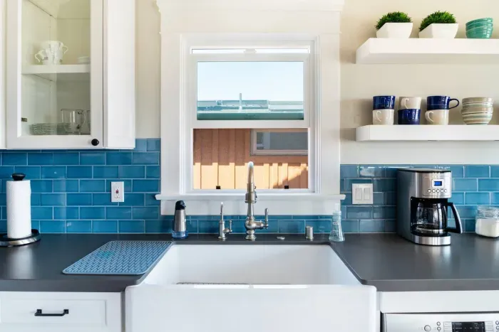 Beautifully designed kitchen sink.