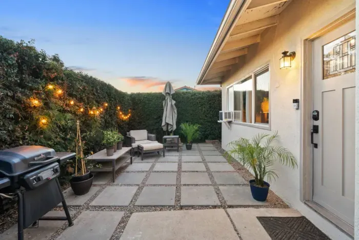 Spacious and relaxing backyard