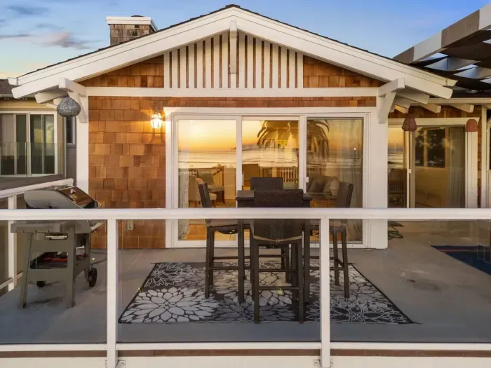 Scenic deck with sunset views