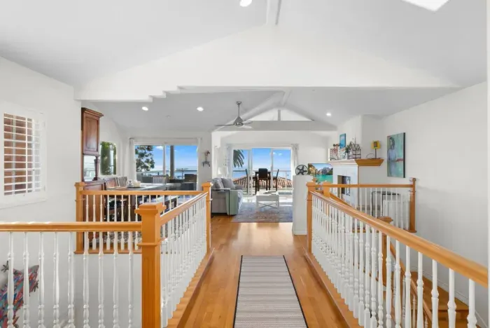 Elegant coastal open design