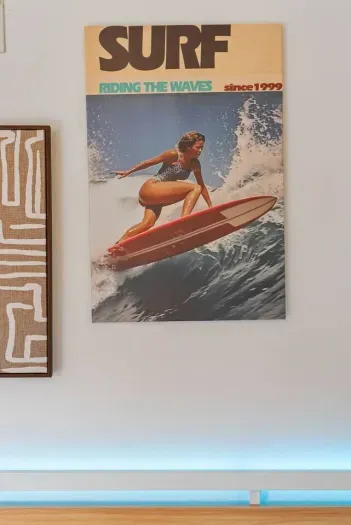 Vintage surf print captures the spirit of the coast