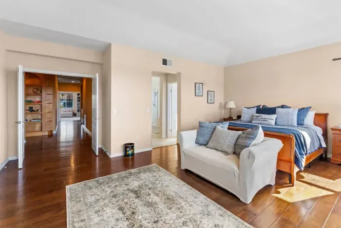 Glowing with soft daylight and open sightlines