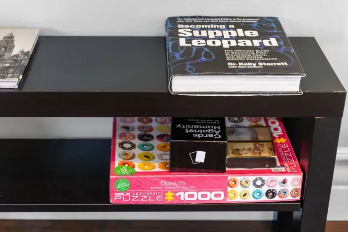 Rainy day or cozy night in? ️ Enjoy books, puzzles, and games for the perfect chill time at Serena Encinitas.