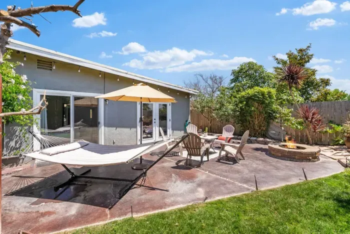 Open-concept living for easy relaxation.