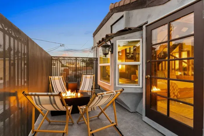 End the day gathered around the private fire pit.