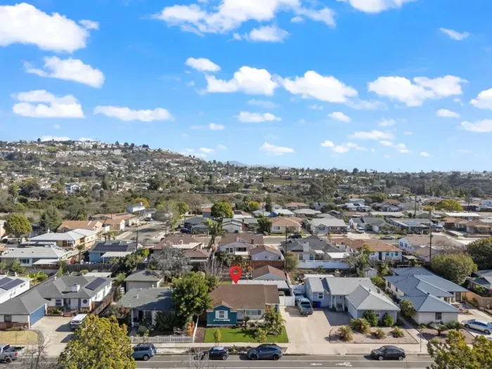 A charming home nestled in a beautiful neighborhood with scenic hillside views!