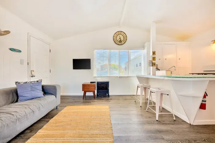 Airy and inviting, the perfect setting for your getaway.