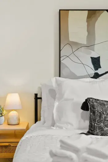 Cozy Modern Bedroom
