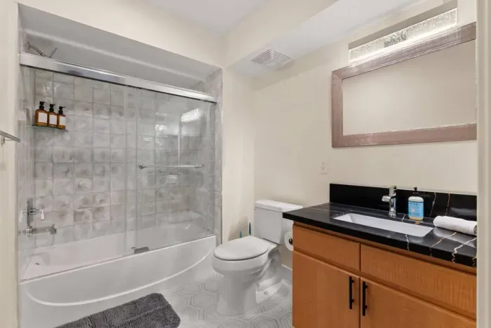 Bathroom featuring a relaxing tub