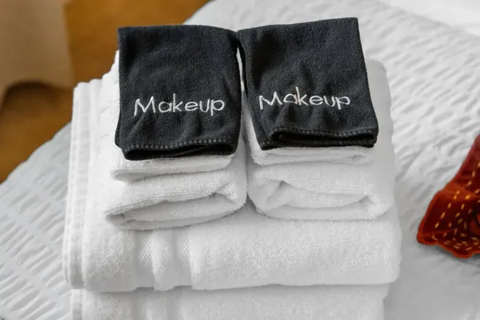 "Soft, fresh towels provided