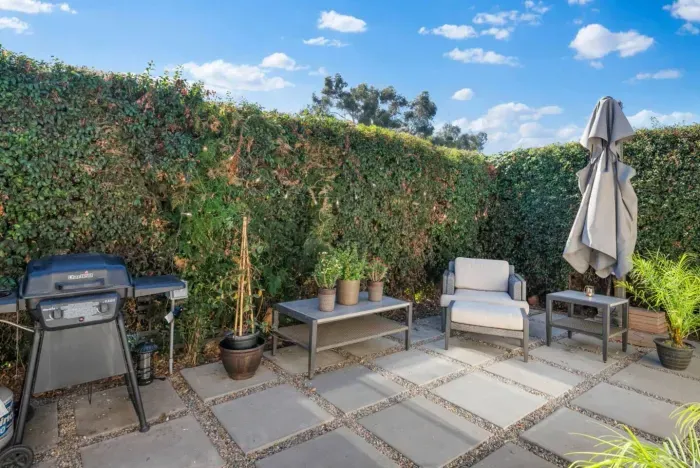 BBQ grill and cozy seating