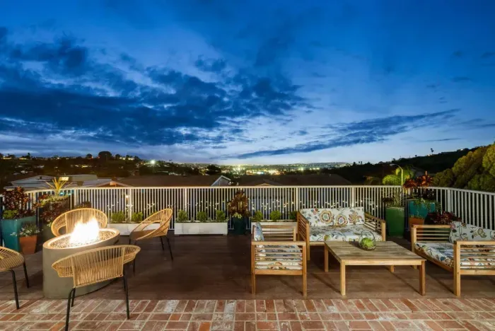 Wow, this patio setup is amazing!  Perfect for a relaxing evening with a view! ✨