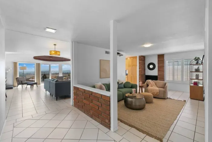 Spacious retreat with stunning views and cozy movie nights!