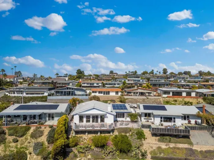 Amazing hillside retreat with solar panels and stunning views—your dream home awaits!