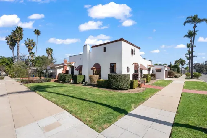 The corner lot provides lots of street parking for additional vehicles