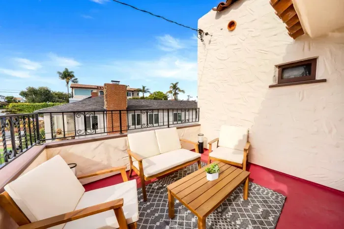 Your private terrace: where the city sparkles, the sun warms, and time slows.