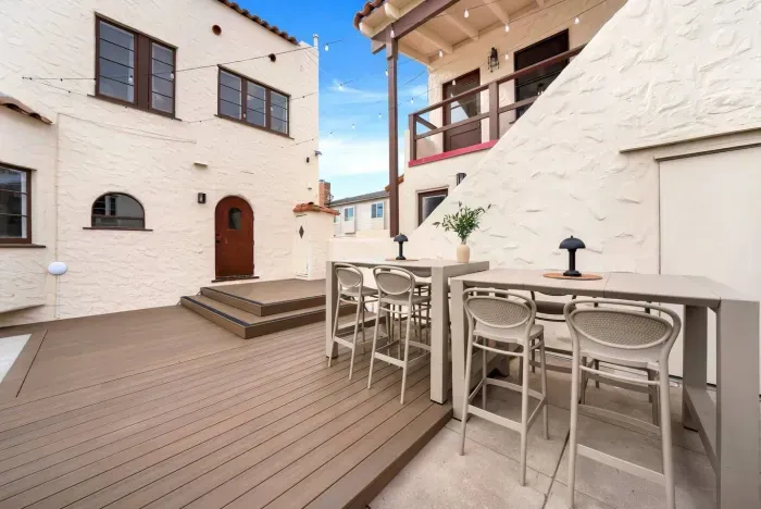 Dine outdoors with views that inspire every conversation.