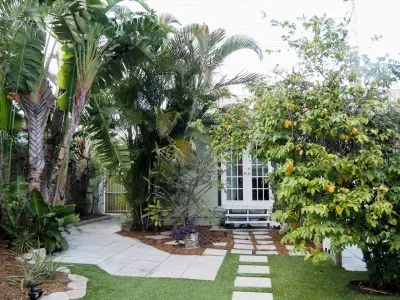 Cottage with Putting Green, Hot Tub, & Garden - image 5 of 58