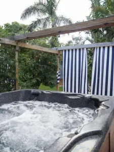Cottage with Putting Green, Hot Tub, & Garden - image 51 of 58