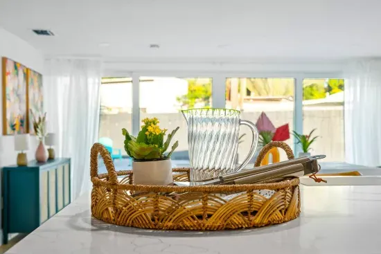 Jungle Oasis with Heated Pool, Tiki Hut & Hot Tub
