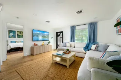 Jungle Oasis with Heated Pool, Tiki Hut & Hot Tub - image 15 of 75