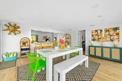 Jungle Oasis with Heated Pool, Tiki Hut & Hot Tub - image 24 of 75