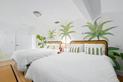 Jungle Oasis with Heated Pool, Tiki Hut & Hot Tub - image 9 of 75