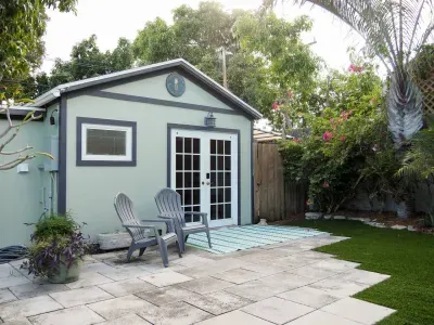 Bungalow with Putting Green, Hot Tub, & Garden - image 2 of 32